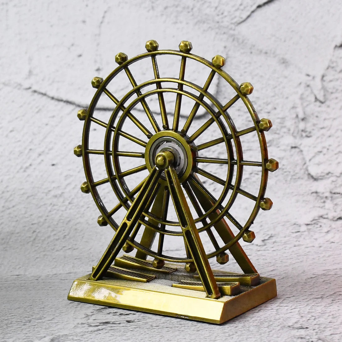Vintage Ferris Wheel Showpiece | Metal Decorative Table Accent for Home & Office